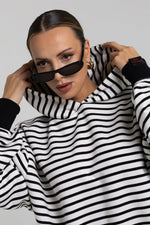 Załaduj obraz do przeglądarki galerii, Bluza damska hoodie STRIPES - paski - Chiara Wear
