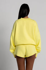 Załaduj obraz do przeglądarki galerii, Bluza oversize z marszczeniami damska - żółty - Chiara Wear
