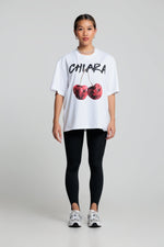 Załaduj obraz do przeglądarki galerii, T-shirt bawełniany oversize CHERRY - biały - Chiara Wear
