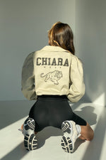 Load image into Gallery viewer, Bomberka &quot;kurtka starego&quot; nadruk CHIARA - beżowy - Chiara Wear
