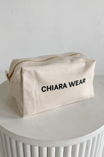 Załaduj obraz do przeglądarki galerii, Kosmetyczka bawełniana na zamek CHIARA - beżowy - Chiara Wear
