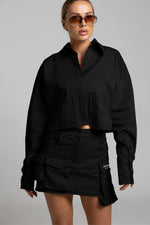 Załaduj obraz do przeglądarki galerii, Krótka koszula wierzchnia CARGO - czarny - Chiara Wear

