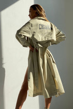 Załaduj obraz do przeglądarki galerii, Płaszcz trencz CHIARA - beżowy - Chiara Wear
