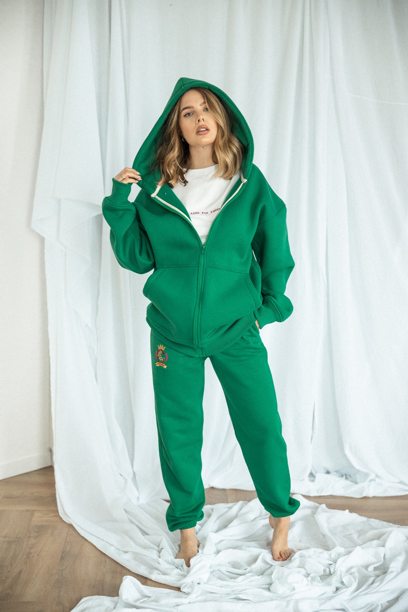 Spodnie dresowe damskie PUMPY SNAKE - zielony - Chiara Wear