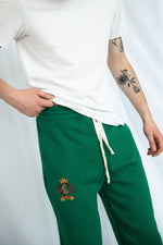 Load image into Gallery viewer, Spodnie dresowe męskie - PUMPY SNAKE - zielony - Chiara Wear
