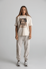 Load image into Gallery viewer, T-shirt damski oversize MONALISA - natural - Chiara Wear
