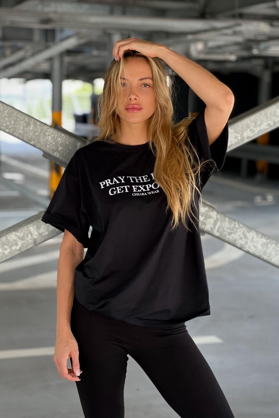 T-shirt damski oversize PRAY - czarny - Chiara Wear