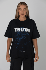 Load image into Gallery viewer, T-shirt damski oversize TRUTH - czarny - Chiara Wear
