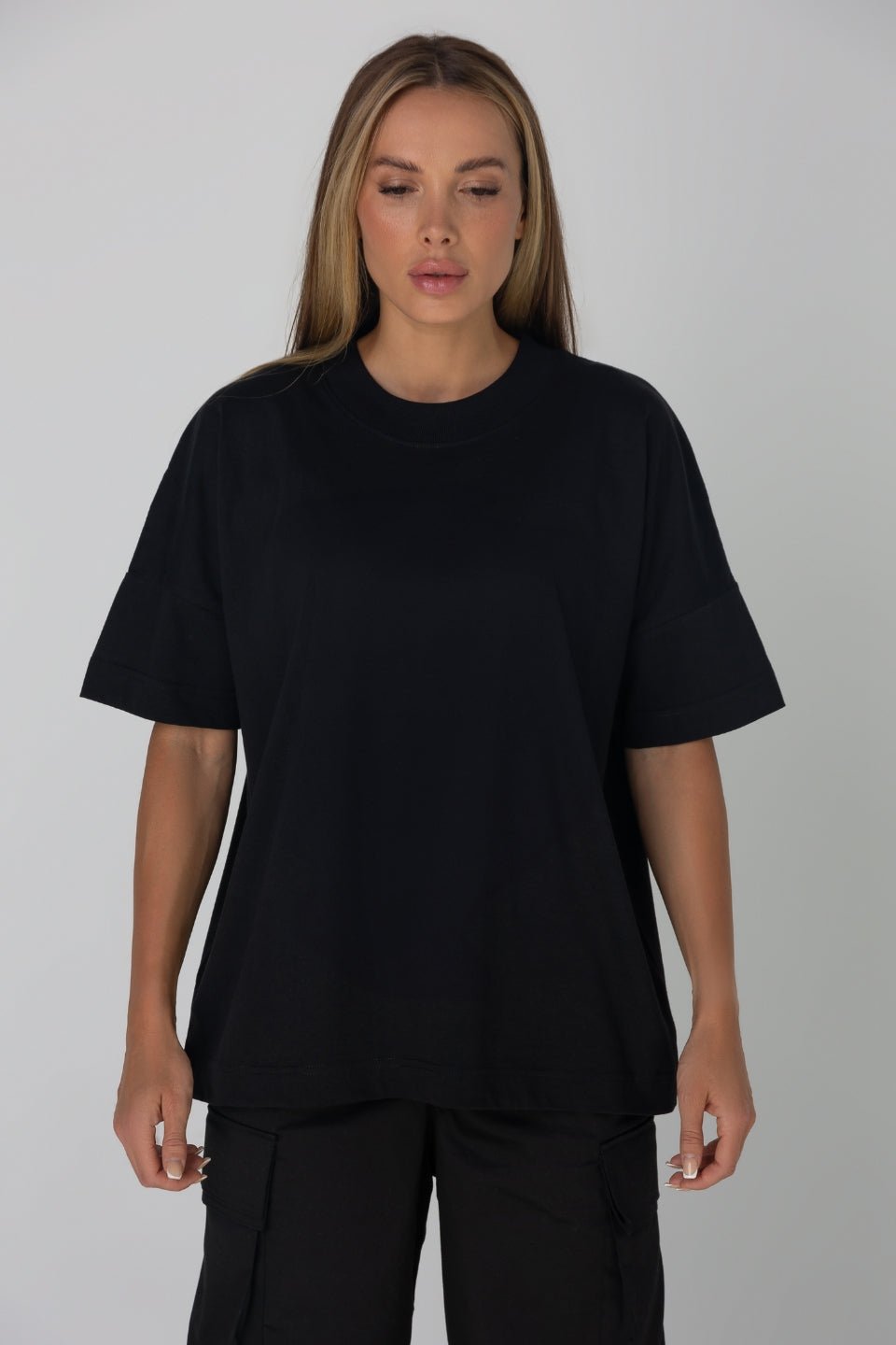 T-shirt damski oversize UNISEX - czarny - Chiara Wear