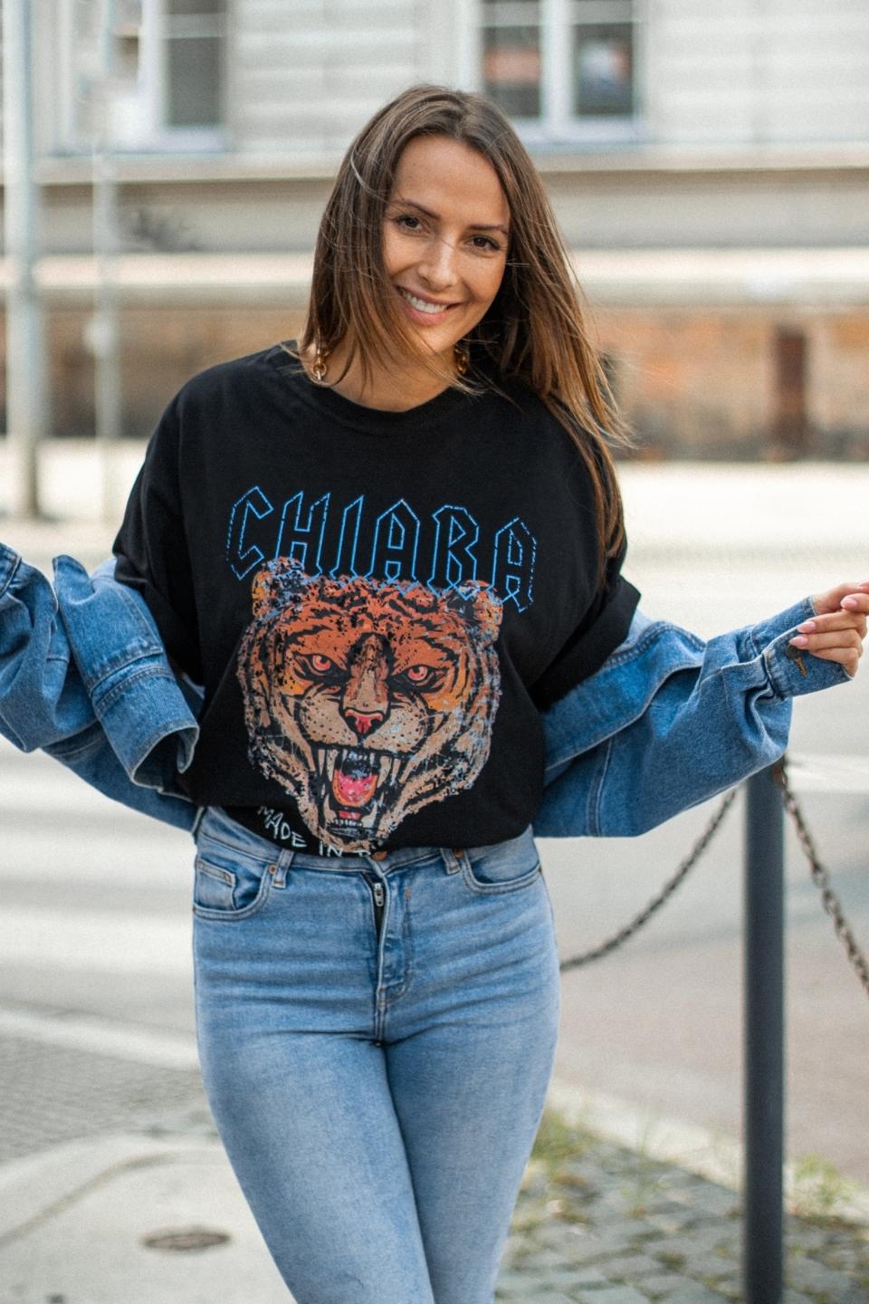 T-shirt oversize ROAR - czarny - Chiara Wear