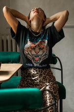 Load image into Gallery viewer, T-shirt oversize ROAR - czarny - Chiara Wear
