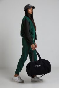 Torba sportowa na zamek SPORTS CLUB - czarna - Chiara Wear